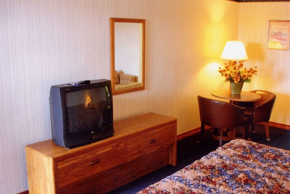 Hillcrest Inn & Suites 오조나 객실 사진