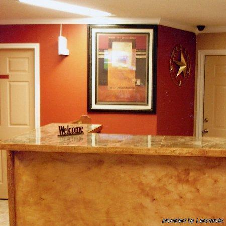 Hillcrest Inn & Suites 오조나 내부 사진