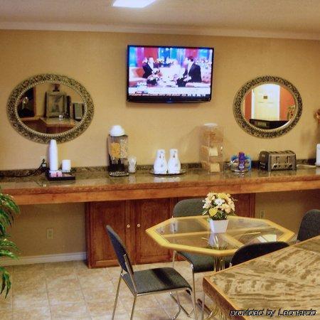 Hillcrest Inn & Suites 오조나 레스토랑 사진